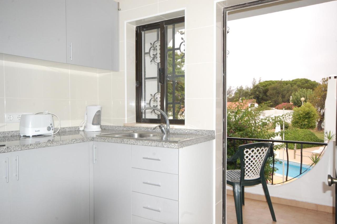 Apartamentos Pedro For Families By Bedzy Albufeira Exterior photo