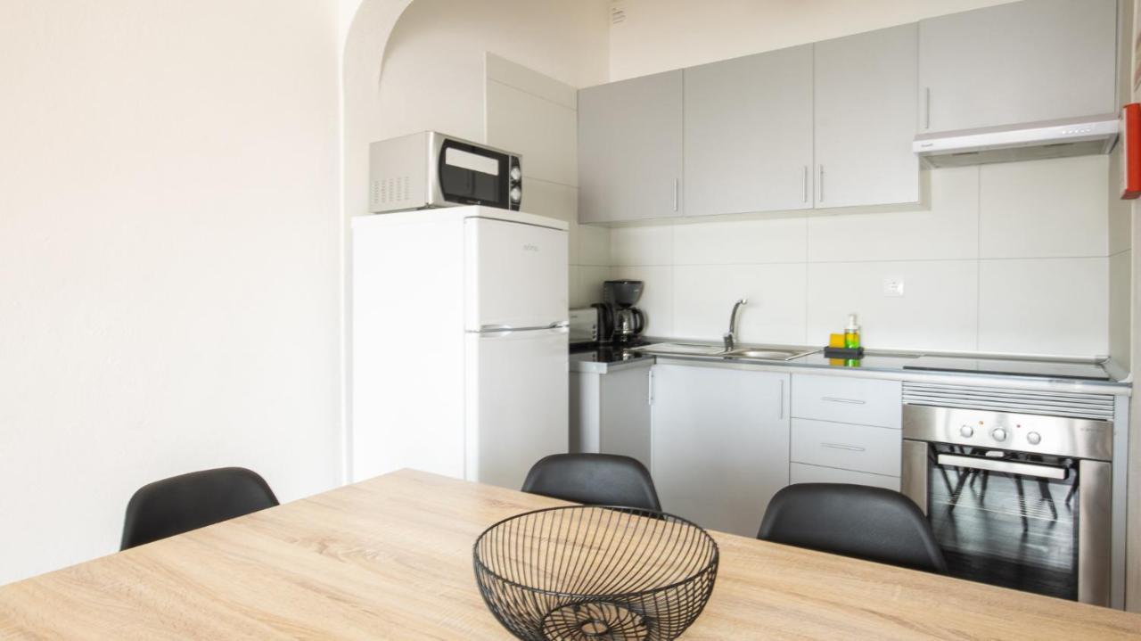 Apartamentos Pedro For Families By Bedzy Albufeira Exterior photo